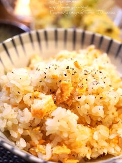 激旨!鮭のニンニクバター醤油炊き込みご飯-レシピのメイン写真
