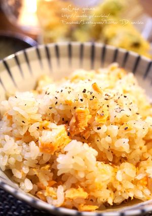 激旨！鮭のニンニクバター醤油炊き込みご飯-レシピのメイン写真
