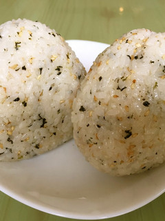 ☆ごま油香る 海苔ごま おにぎり-レシピのメイン写真