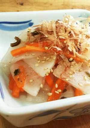 梅干し塩昆布で簡単◎大根の箸休め-レシピのメイン写真