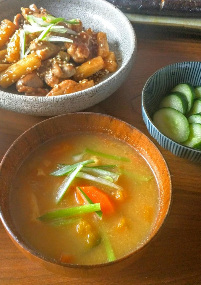 かぼちゃと玉ねぎと人参のお味噌汁-レシピのメイン写真