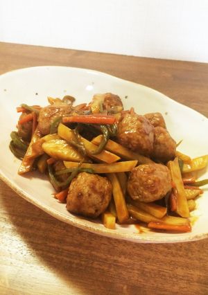 簡単!肉団子のケチャップ炒め-レシピのメイン写真