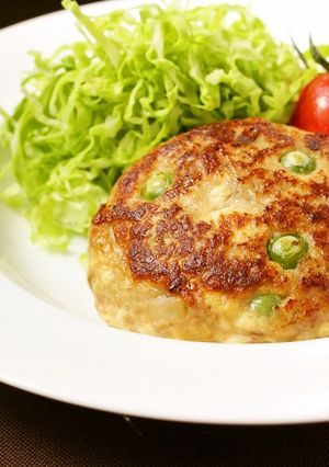 うすいエンドウの豆腐ハンバーグ-レシピのメイン写真