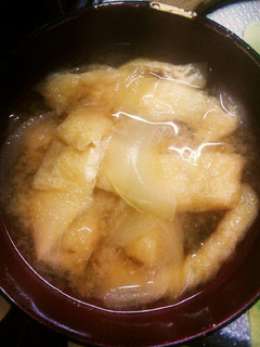 【激旨】玉ねぎと油揚げの味噌汁♪-レシピのメイン写真