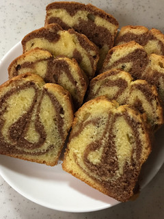 プレーンとココアのマーブルパウンドケーキ-レシピのメイン写真