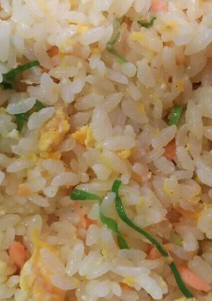 材料3つで鮭チャーハン!-レシピのメイン写真