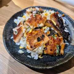 รูปของ うなぎの香味ちらし。
