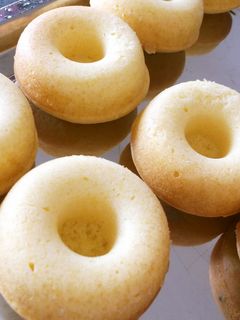 ココナッツオイルでふわふわ焼きドーナツ☆-レシピのメイン写真