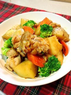 香り香ばしい!焦がし鶏と新じゃがの煮物-レシピのメイン写真