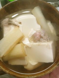 桜とウドと豆腐のお吸い物 浪速の料亭の味-レシピのメイン写真