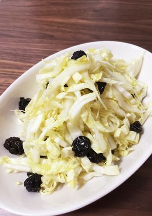 ☆簡単☆和えるだけ！白菜とレーズンサラダ-レシピのメイン写真