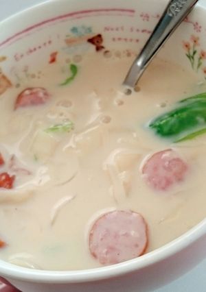 餃子の皮で！豆乳スープの生パスタ-レシピのメイン写真