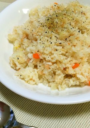 炊飯器におまかせ！洋風炊き込みご飯-レシピのメイン写真