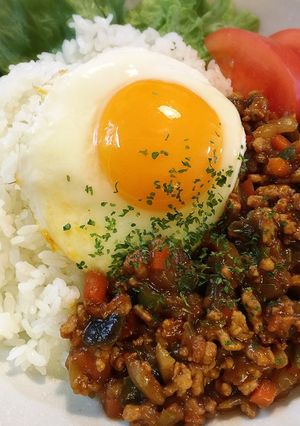 初めてでも簡単♪美味しい♪ドライカレー-レシピのメイン写真
