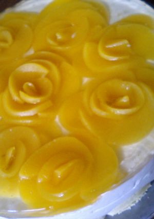 黄桃で✿花のケーキ✿-レシピのメイン写真
