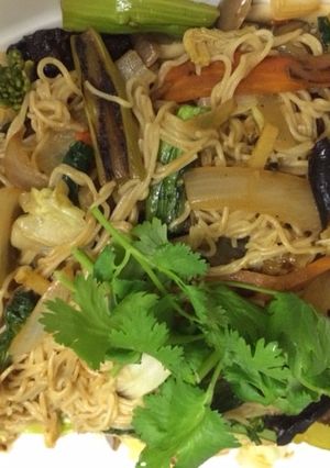 インスタントラーメンで焼きそば VGF-レシピのメイン写真