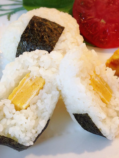 お弁当♬具材♥️甘い卵焼き*塩おにぎり-レシピのメイン写真