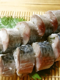 意外と簡単&美味しい♪しめサバの棒寿司-レシピのメイン写真