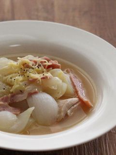 新玉ねぎのボリュームスープ煮-レシピのメイン写真