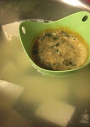 ルクエのポーチドエッグ型で簡単湯豆腐-レシピのメイン写真