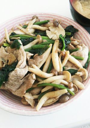 シンプル！ほうれん草ときのこと豚肉炒め-レシピのメイン写真
