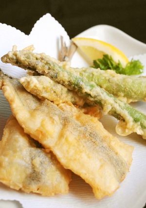 お家割烹♪サヨリとアスパラの天ぷら-レシピのメイン写真