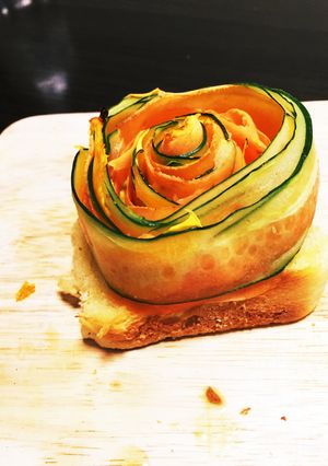 野菜の花びらトースト-レシピのメイン写真