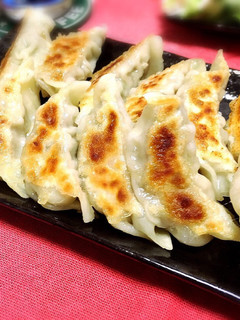 セロリの葉で簡単 餃子☆-レシピのメイン写真