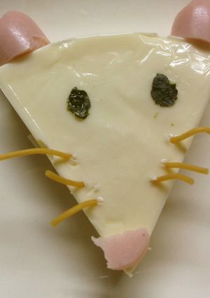 6Ｐチーズでチュウチュウねずみちゃん☆-レシピのメイン写真