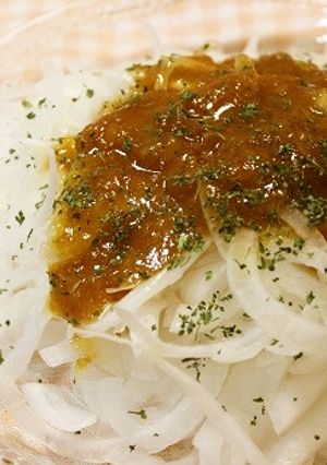 新玉ねぎでオニスラサラダ♡梅ドレッシング-レシピのメイン写真