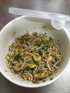 セロリの葉としらすのふりかけ-レシピのメイン写真
