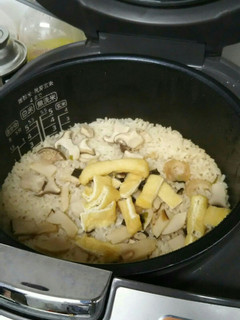 簡単♪松茸風炊き込みご飯♪-レシピのメイン写真