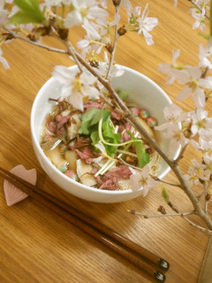 花冷えの候に✿桜の塩漬けでお花見そうめん-レシピのメイン写真