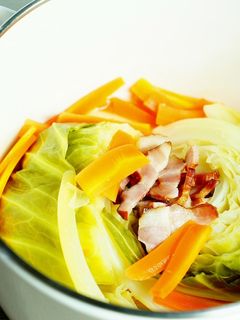 かんたん☆キャベツと人参の蒸し煮☆-レシピのメイン写真