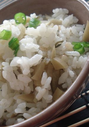 カリカリ梅とジャコと糸昆布のご飯♪-レシピのメイン写真