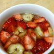コンブチャで苺バナナのフルーツポンチ