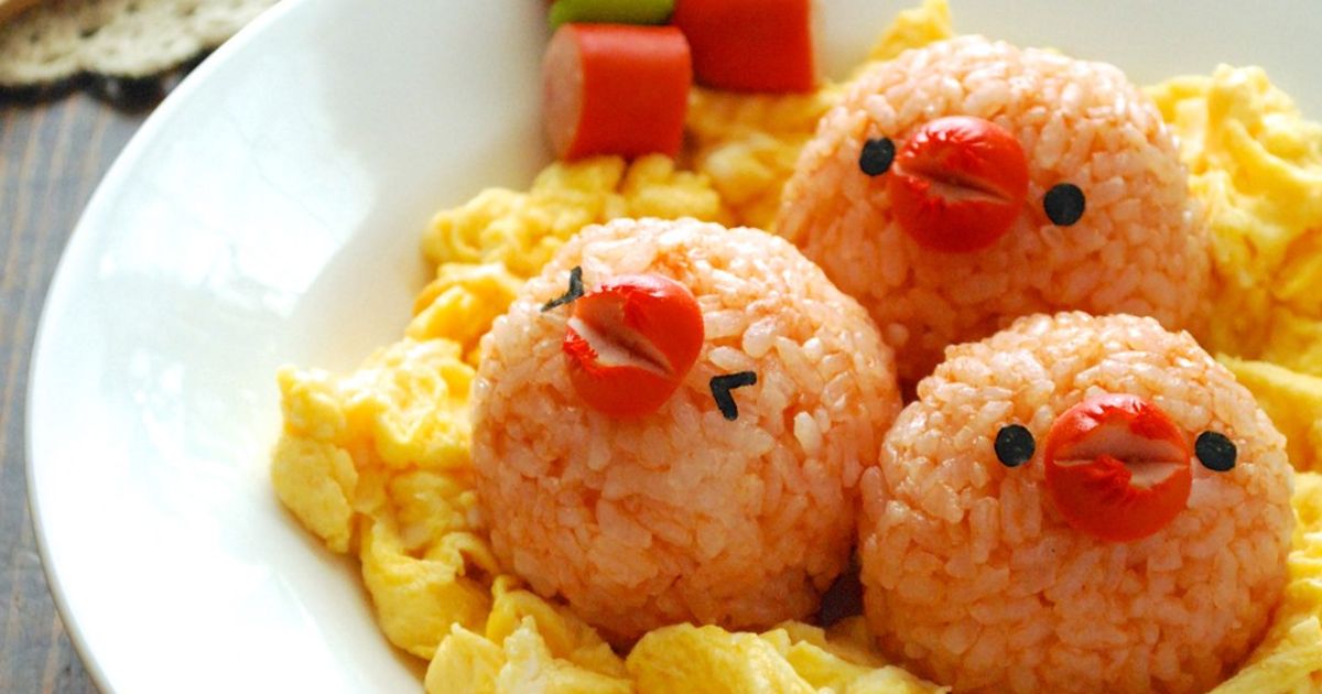 簡単デコ☆ふわふわ卵のオープンオムライス by ザッキーー