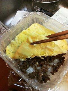 裏技!ピッタリサイズおにぎらず用卵焼き-レシピのメイン写真