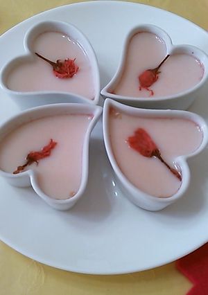 レンジで簡単♪ふるふる桜杏仁プリン-レシピのメイン写真