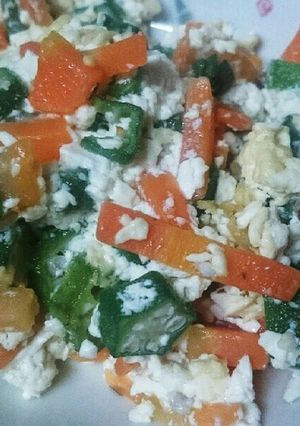 オクラと人参の豆腐炒め-レシピのメイン写真