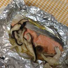 รูปของ サーモンとキノコの包み蒸し