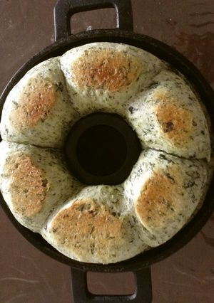 タミさんのパン焼き器でほうれん草パン-レシピのメイン写真