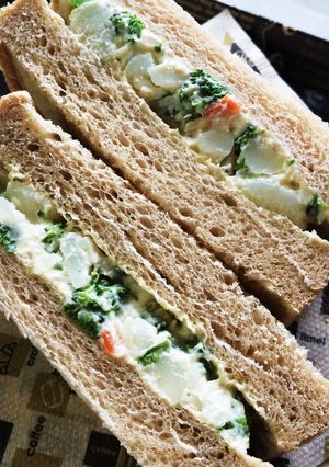 朝食に☆ポテサラブロッコリーサンドイッチ-レシピのメイン写真