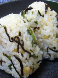 大葉おかか塩昆布おにぎり-レシピのメイン写真