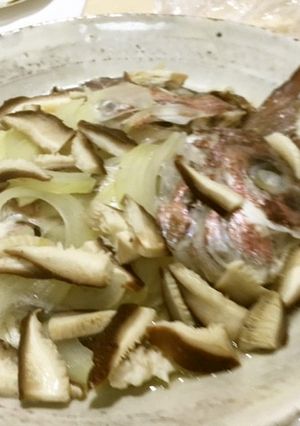 #私の節約・鯛のアラのかぶと蒸し-レシピのメイン写真