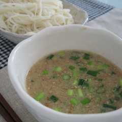 รูปของ ゴマだれ豚ネギつけ麺！