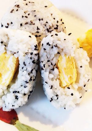 お弁当♬甘いネギ卵焼き♥️ごま塩おにぎり-レシピのメイン写真