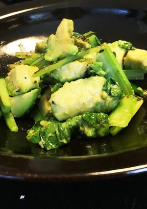美肌☆オメガ3★アボカドと青菜の炒め物-レシピのメイン写真