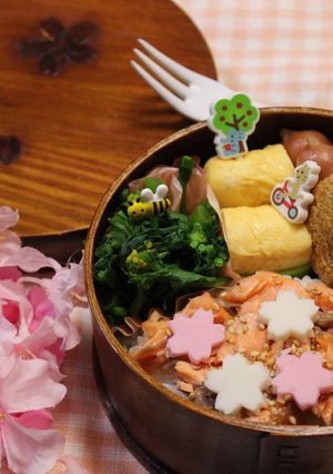 鮭ハラスと桜の花びらのお弁当-レシピのメイン写真