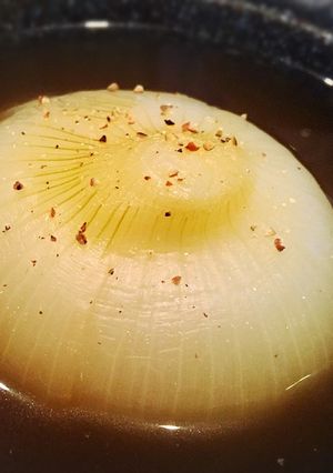 新玉ねぎの丸ごとオニオンスープ-レシピのメイン写真